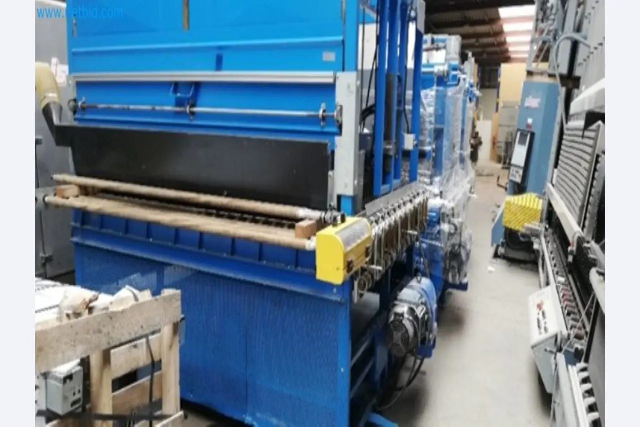 Sale of a complete warehouse of machinery for the glass industry in Spain-14
