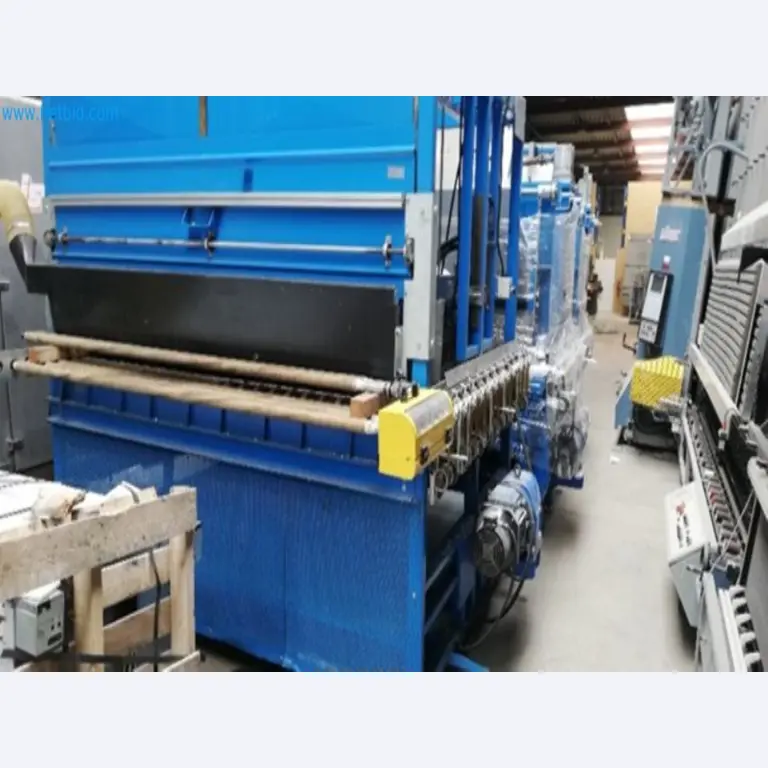 Sale of a complete warehouse of machinery for the glass industry in Spain-14