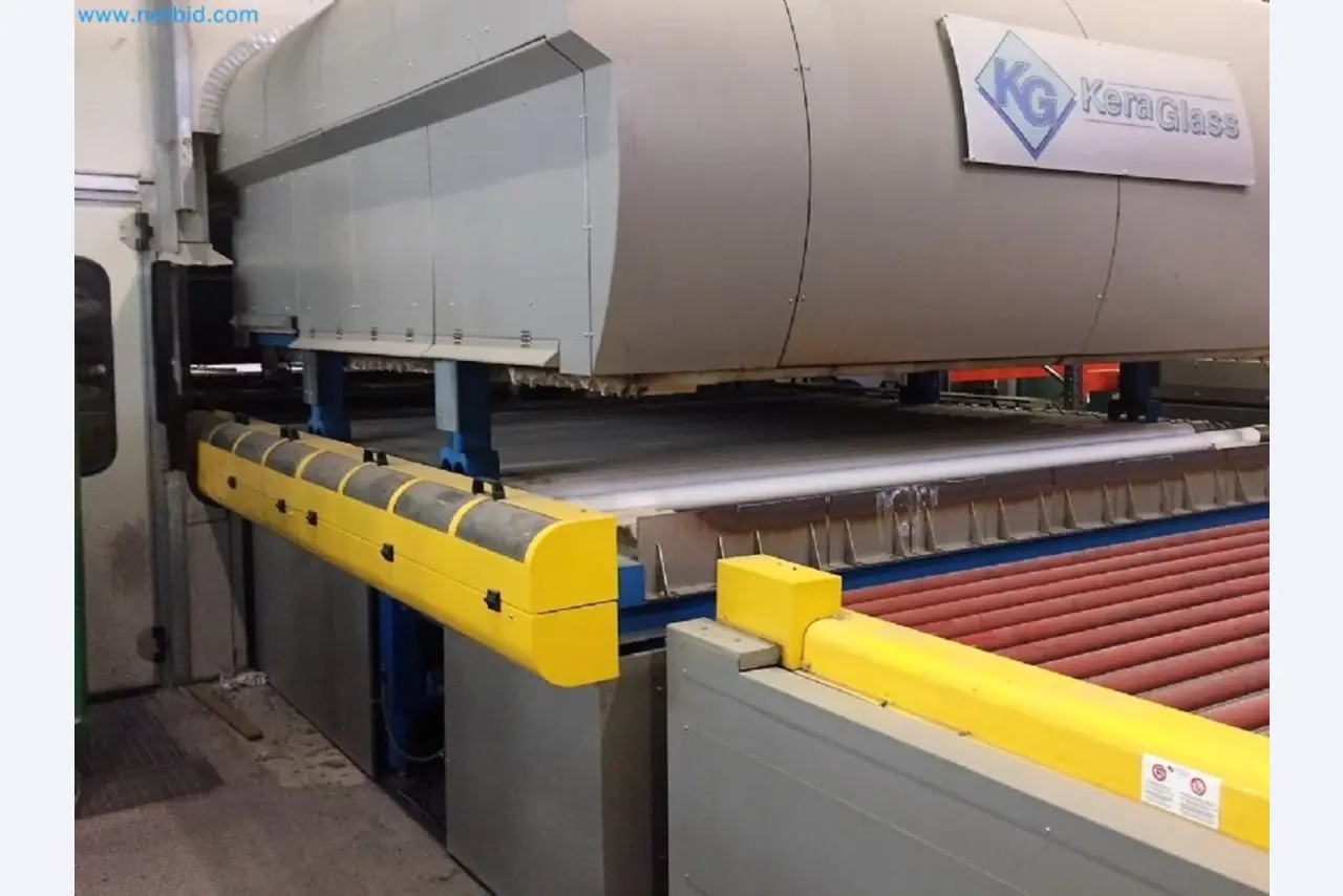 Sale of a complete warehouse of machinery for the glass industry in Spain-3