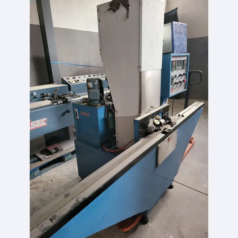 Sale of a complete warehouse of machinery for the glass industry in Spain-3