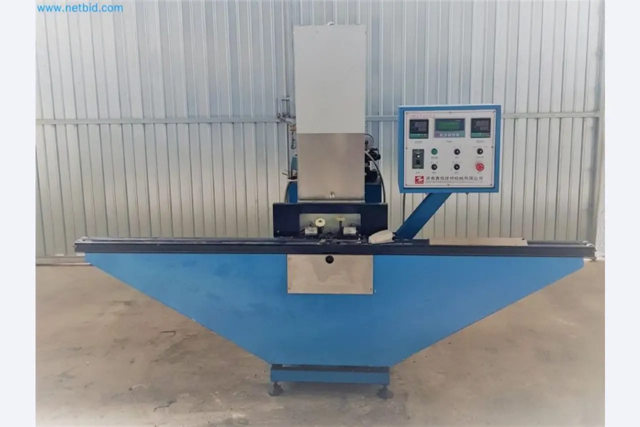 Sale of a complete warehouse of machinery for the glass industry in Spain-5