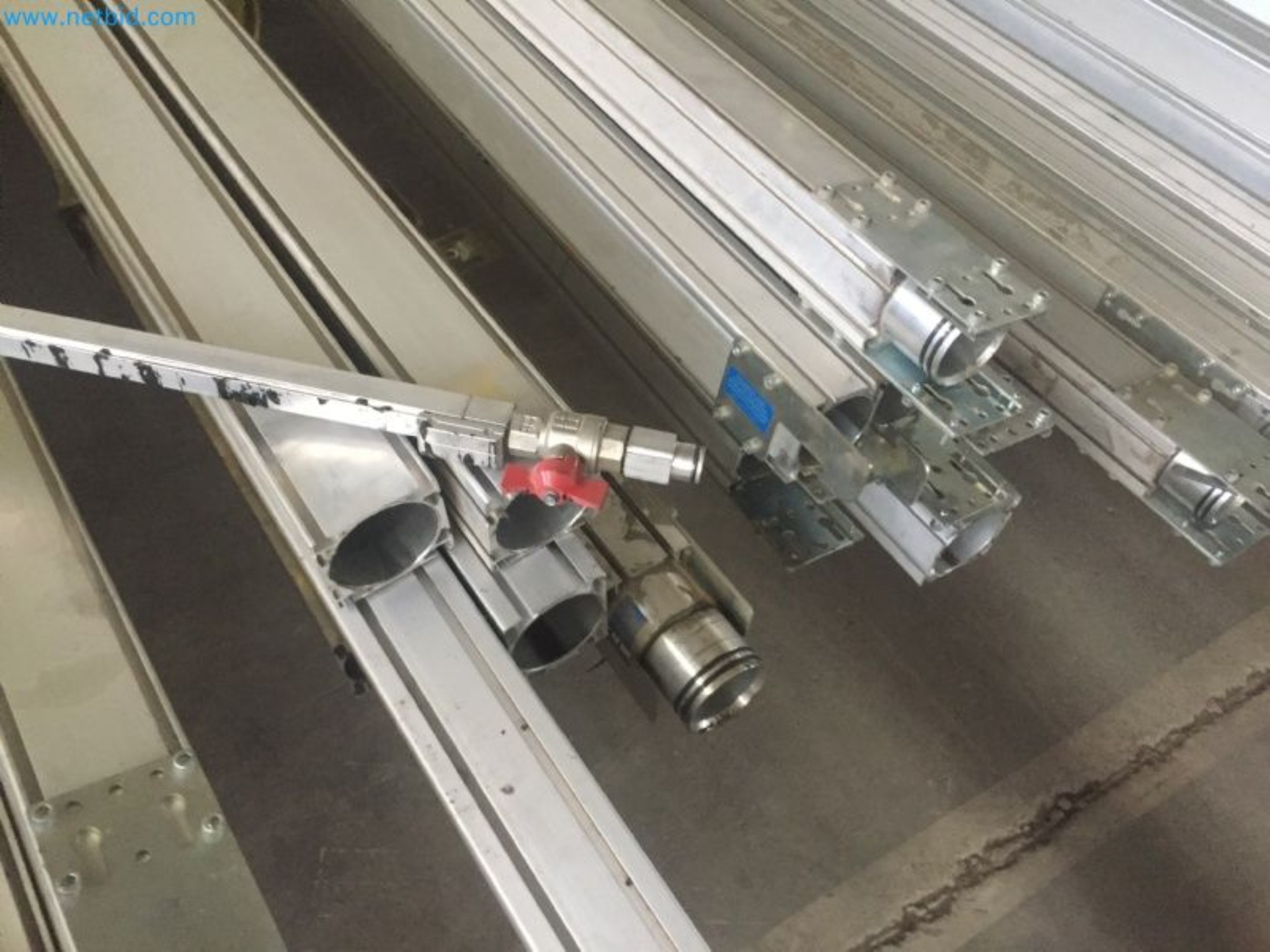 Sale of a complete warehouse of machinery for the glass industry in Spain-11