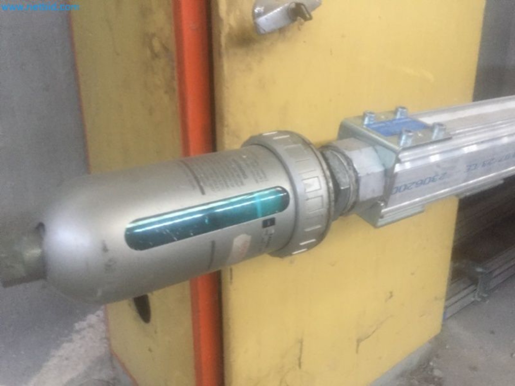 Sale of a complete warehouse of machinery for the glass industry in Spain-3