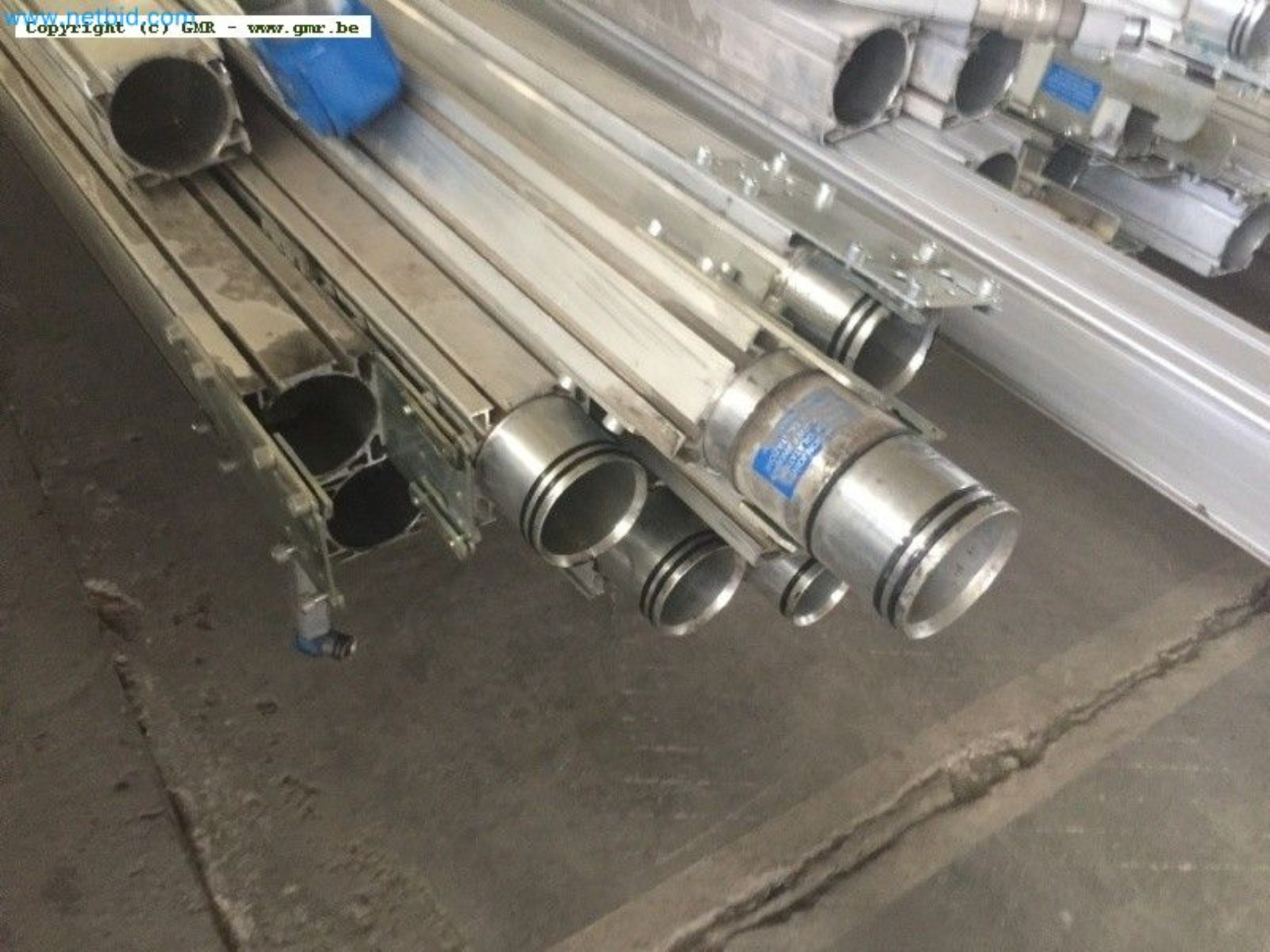 Sale of a complete warehouse of machinery for the glass industry in Spain-5