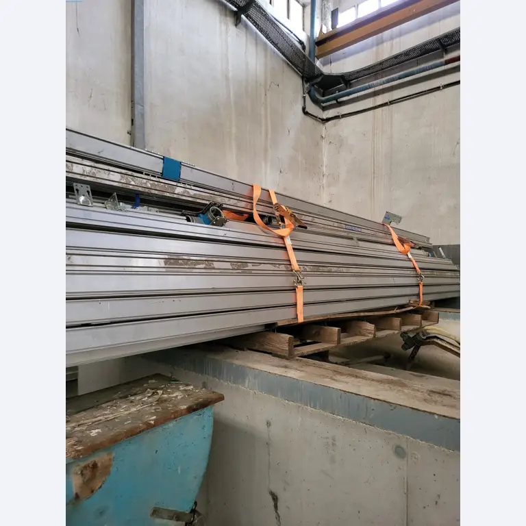 Sale of a complete warehouse of machinery for the glass industry in Spain-6