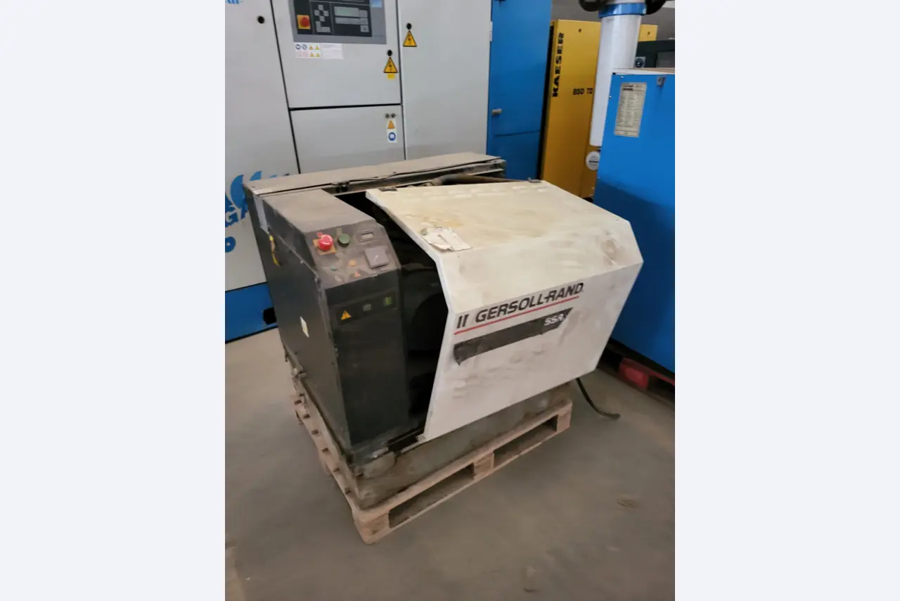 Sale of a complete warehouse of machinery for the glass industry in Spain-1