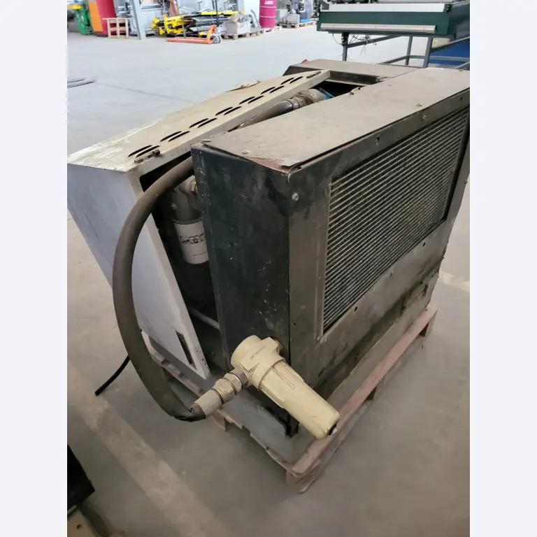 Sale of a complete warehouse of machinery for the glass industry in Spain-2