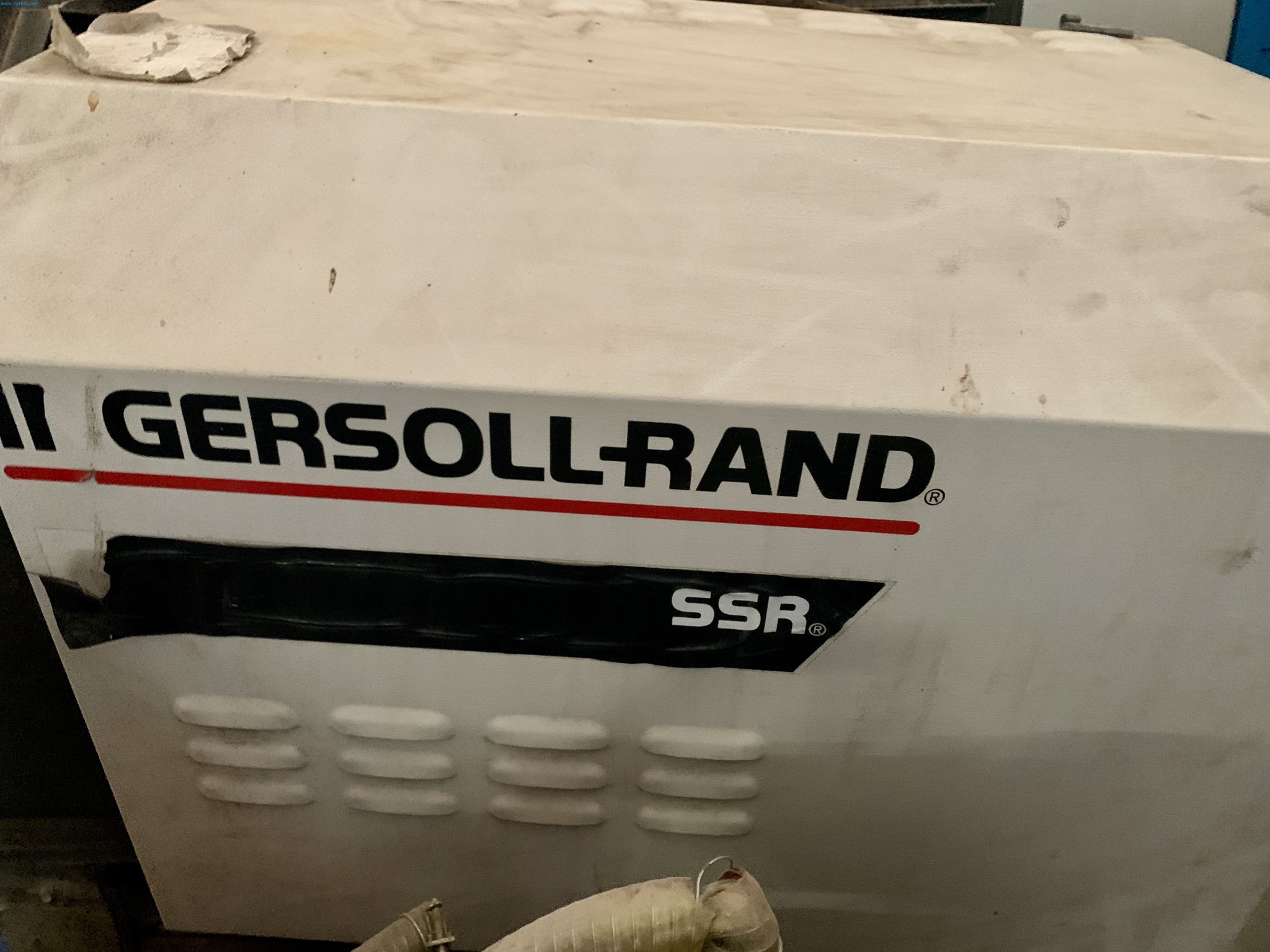 Sale of a complete warehouse of machinery for the glass industry in Spain-5