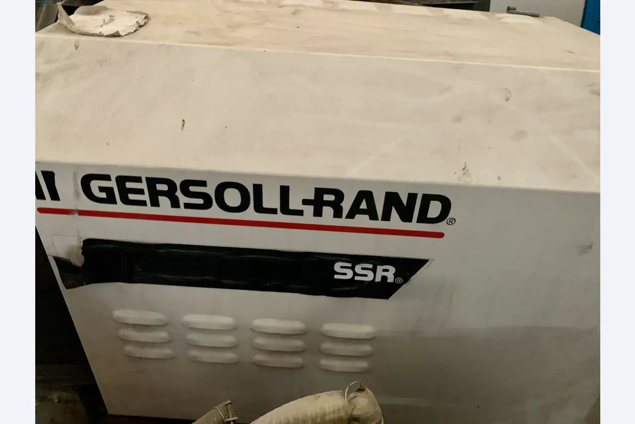 Sale of a complete warehouse of machinery for the glass industry in Spain-5