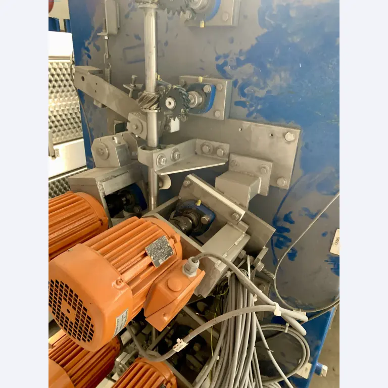 Sale of a complete warehouse of machinery for the glass industry in Spain-13