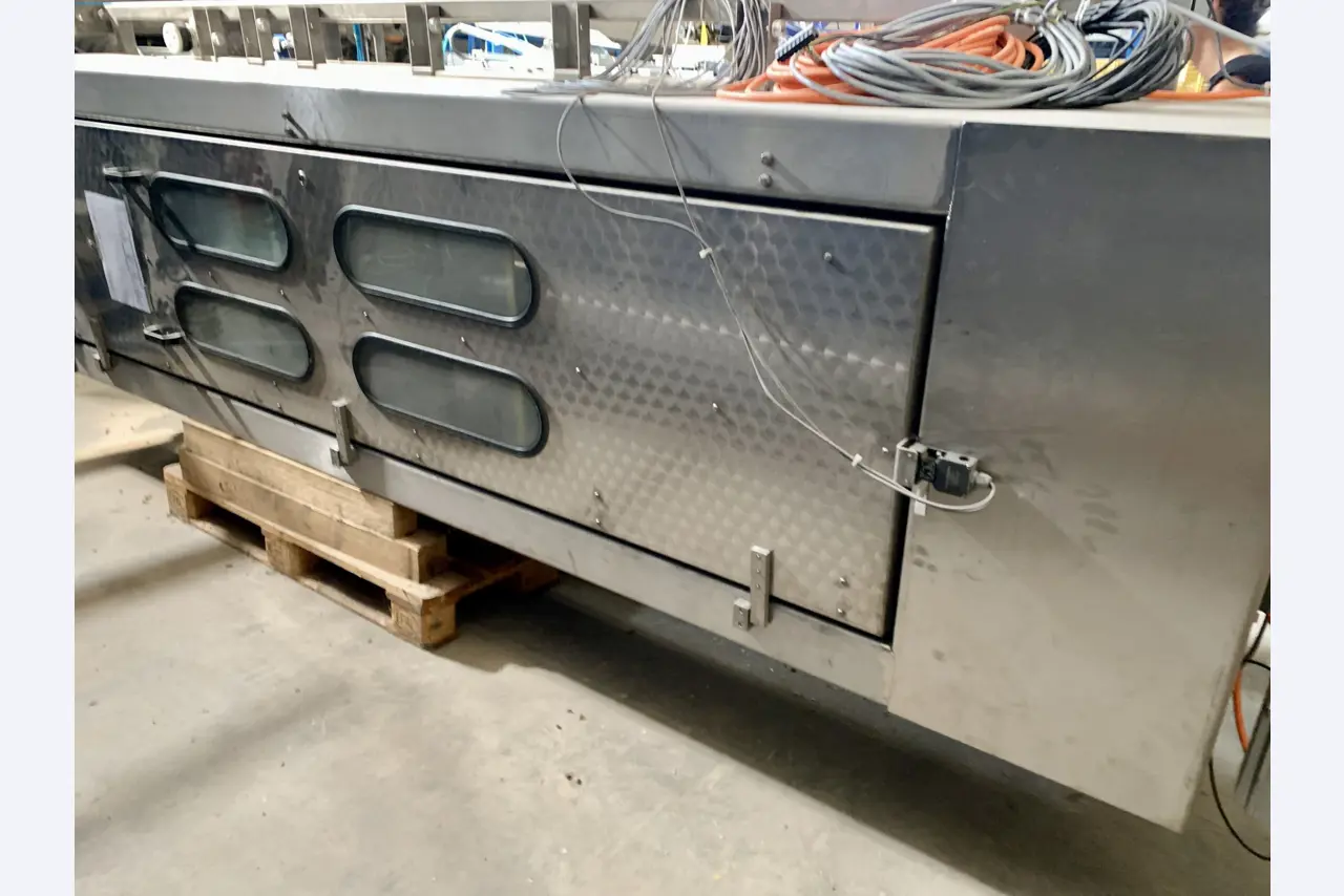 Sale of a complete warehouse of machinery for the glass industry in Spain-6