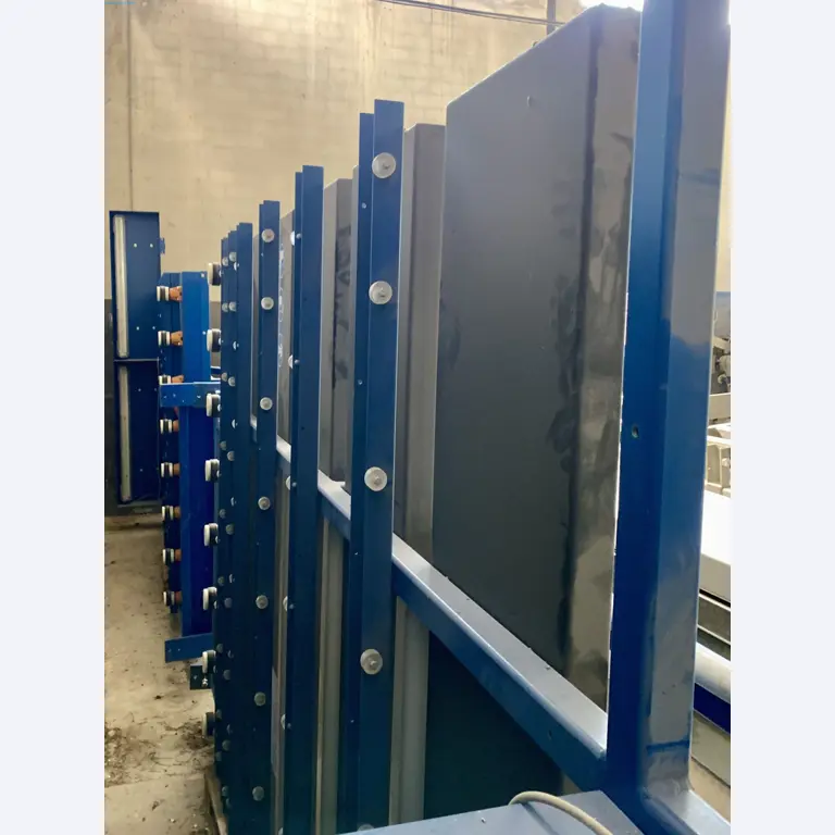 Sale of a complete warehouse of machinery for the glass industry in Spain-7