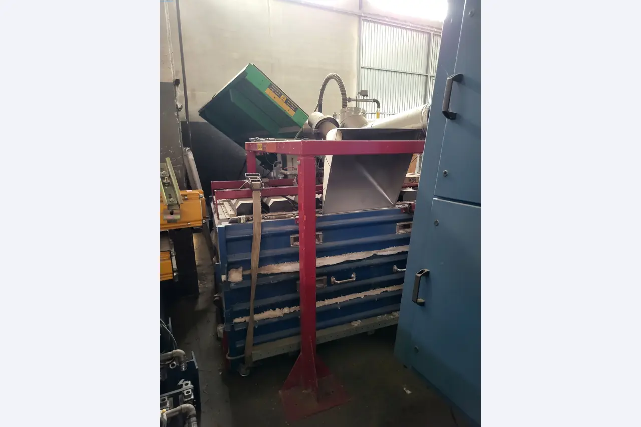 Sale of a complete warehouse of machinery for the glass industry in Spain-4