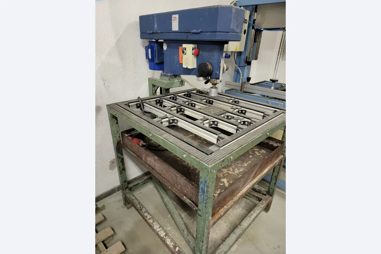 Sale of a complete warehouse of machinery for the glass industry in Spain-1