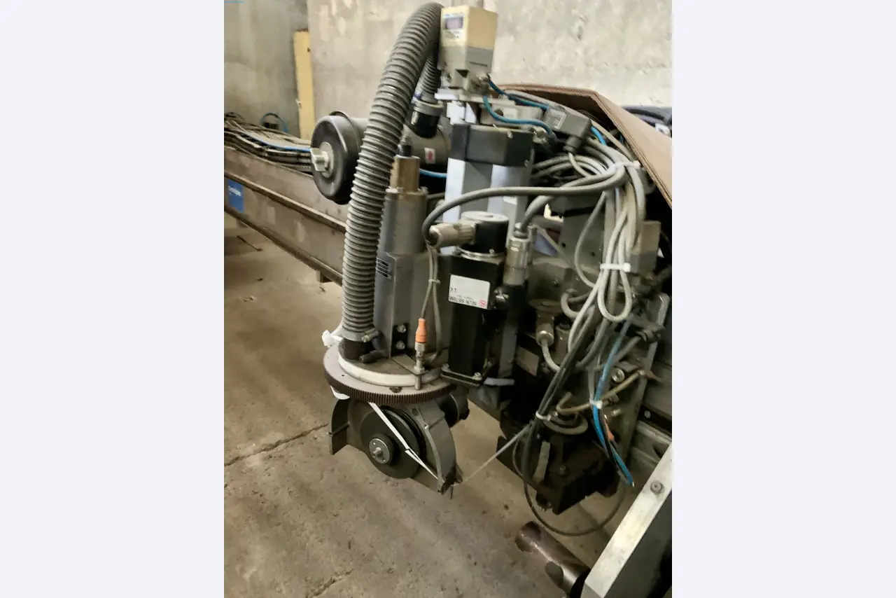 Sale of a complete warehouse of machinery for the glass industry in Spain-14