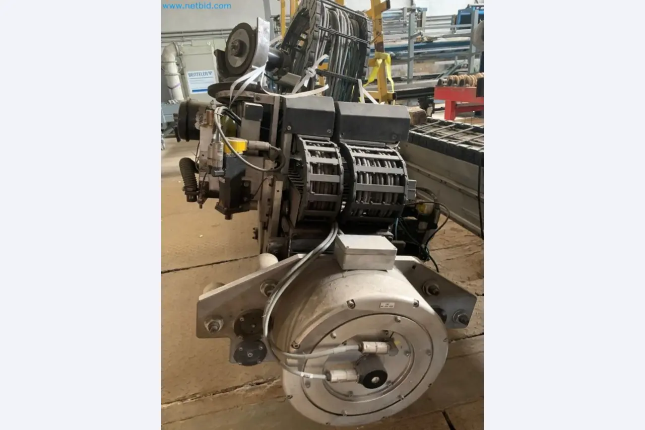 Sale of a complete warehouse of machinery for the glass industry in Spain-4