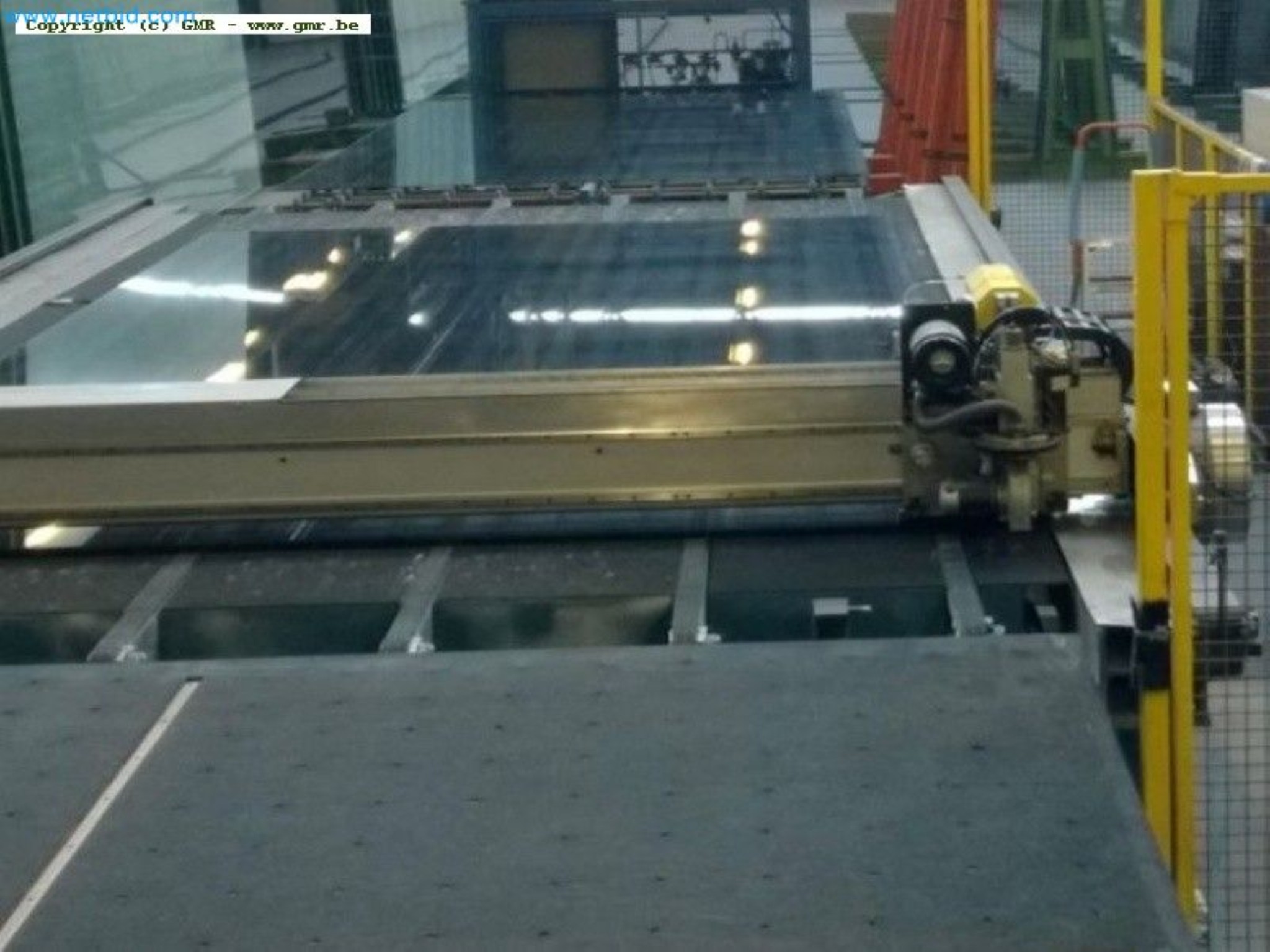 Sale of a complete warehouse of machinery for the glass industry in Spain-7