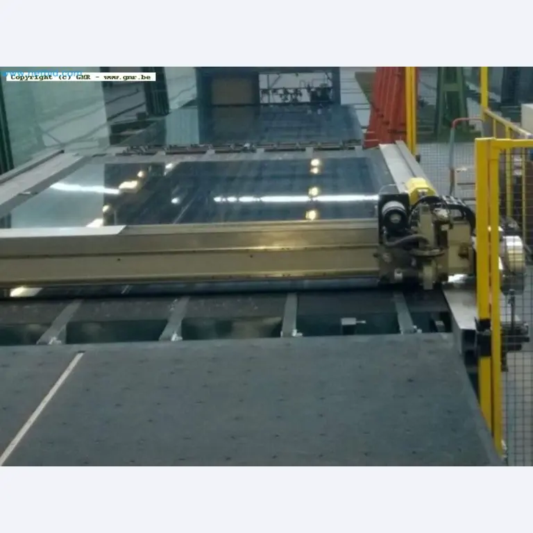 Sale of a complete warehouse of machinery for the glass industry in Spain-7