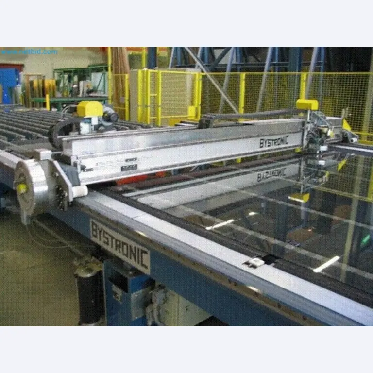 Sale of a complete warehouse of machinery for the glass industry in Spain-8