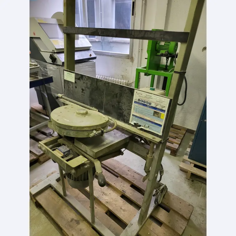 Sale of a complete warehouse of machinery for the glass industry in Spain-2