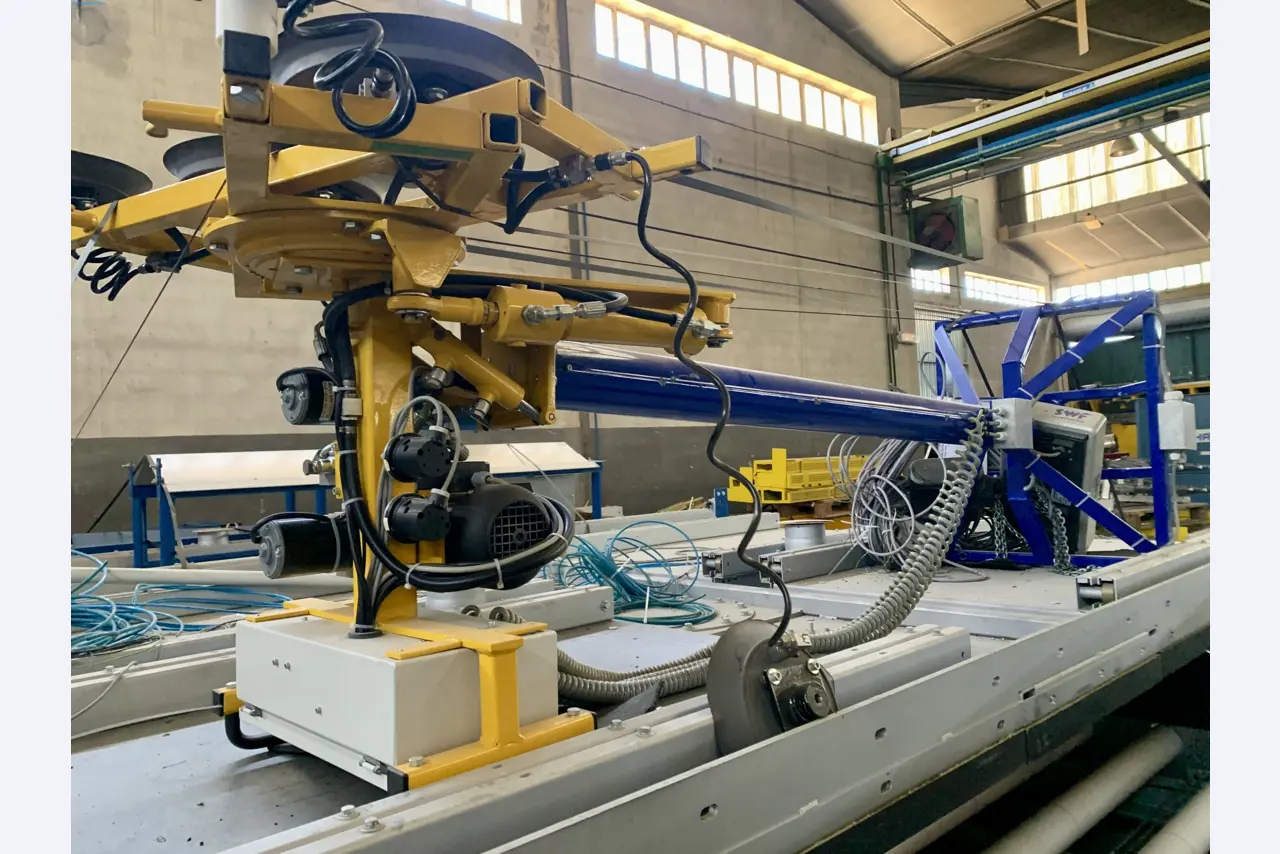 Sale of a complete warehouse of machinery for the glass industry in Spain-11