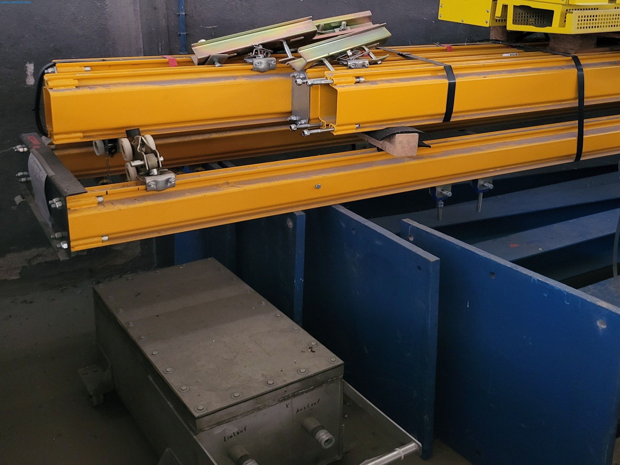 Sale of a complete warehouse of machinery for the glass industry in Spain-6