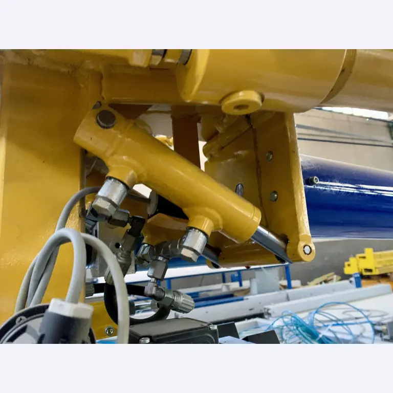 Sale of a complete warehouse of machinery for the glass industry in Spain-9