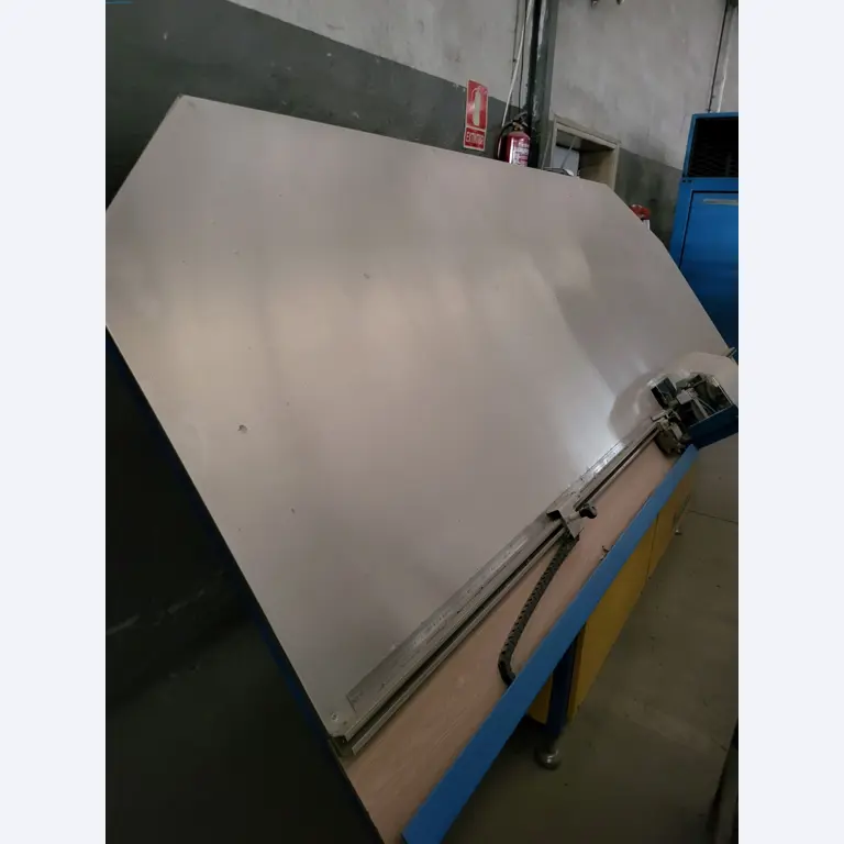 Sale of a complete warehouse of machinery for the glass industry in Spain-2