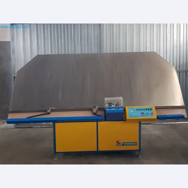 Sale of a complete warehouse of machinery for the glass industry in Spain-3