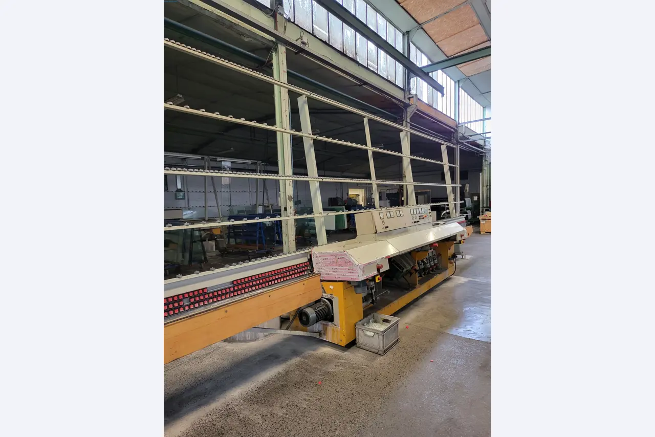 Sale of a complete warehouse of machinery for the glass industry in Spain-1