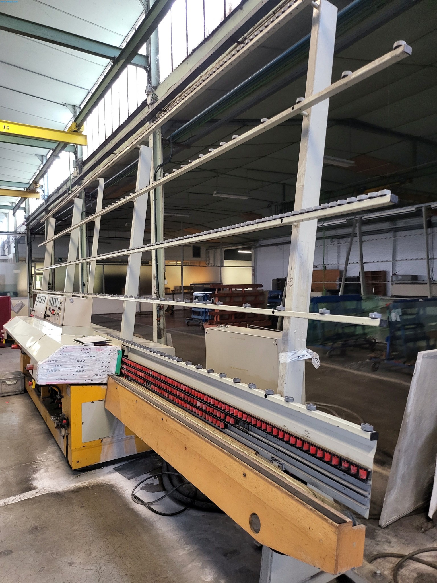 Sale of a complete warehouse of machinery for the glass industry in Spain-2