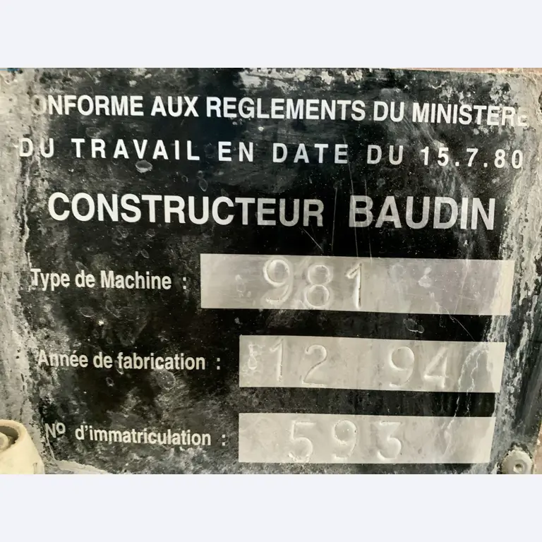 Sale of a complete warehouse of machinery for the glass industry in Spain-4