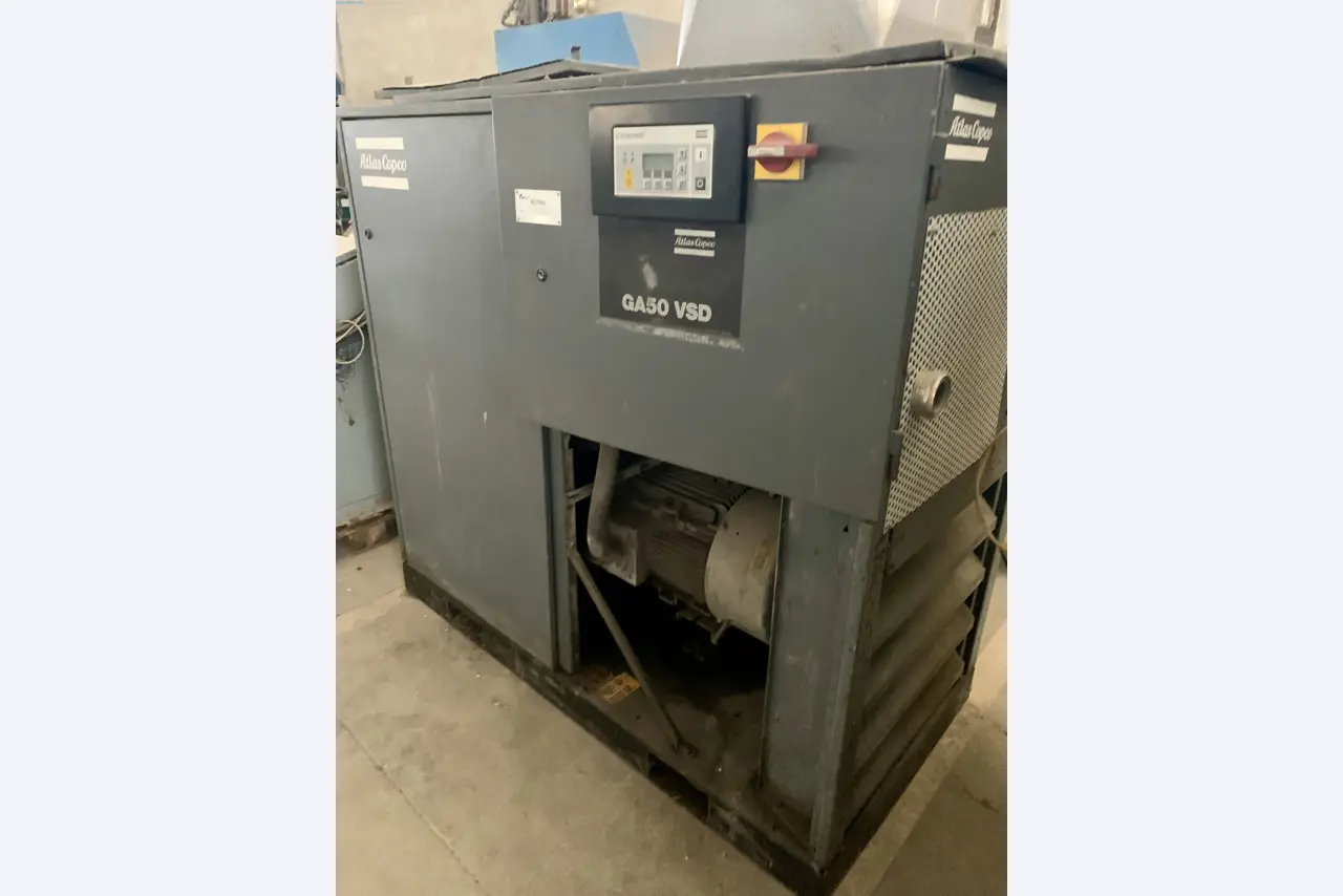 Sale of a complete warehouse of machinery for the glass industry in Spain-1