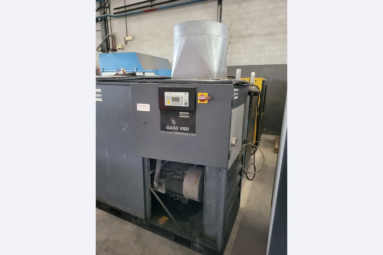 Sale of a complete warehouse of machinery for the glass industry in Spain-2