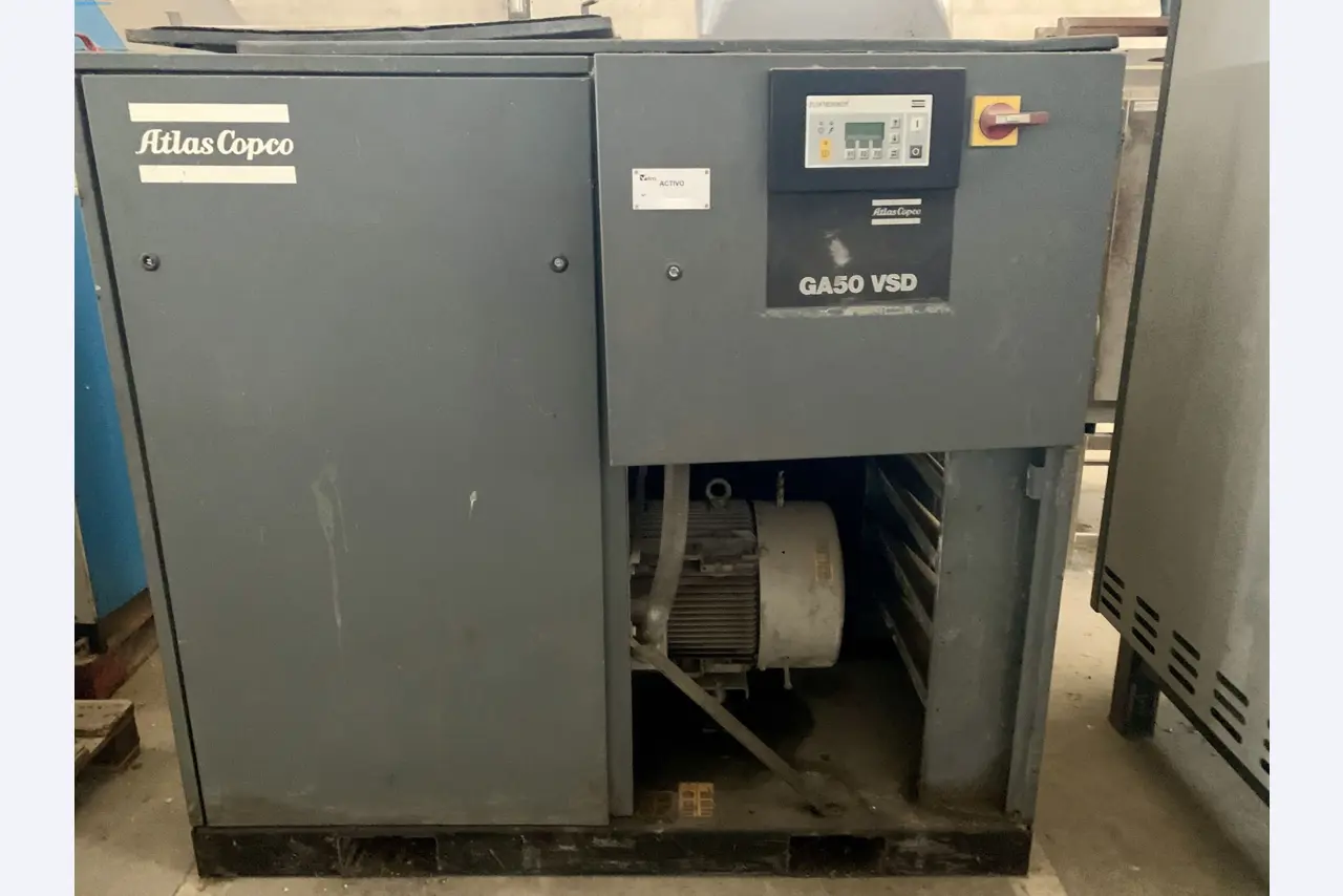 Sale of a complete warehouse of machinery for the glass industry in Spain-6