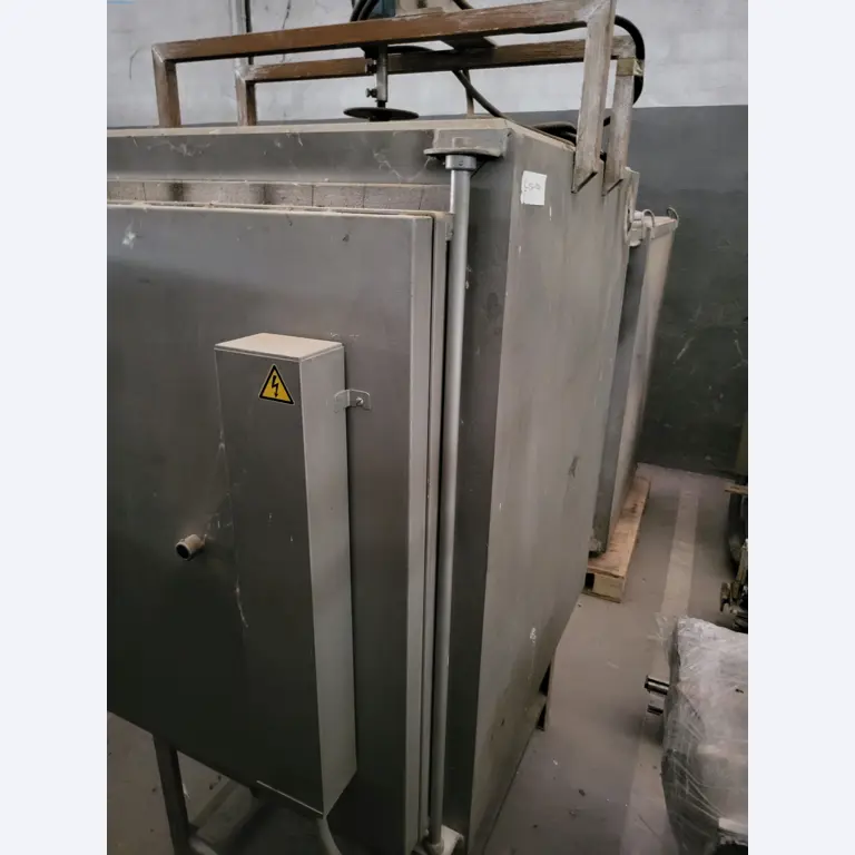 Sale of a complete warehouse of machinery for the glass industry in Spain-2