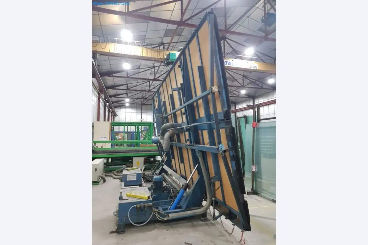 Sale of a complete warehouse of machinery for the glass industry in Spain-5