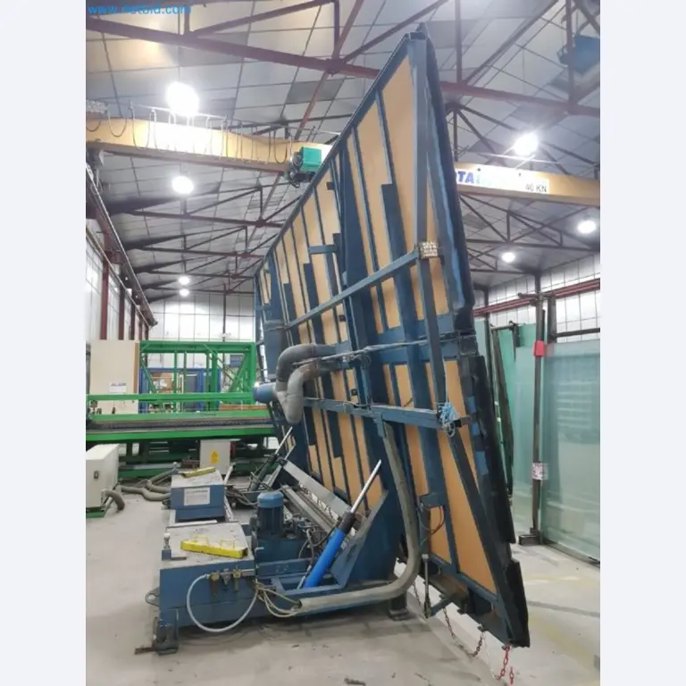 Sale of a complete warehouse of machinery for the glass industry in Spain-5