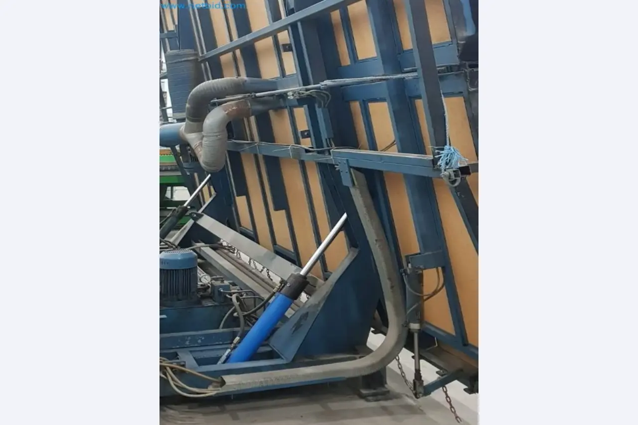 Sale of a complete warehouse of machinery for the glass industry in Spain-6