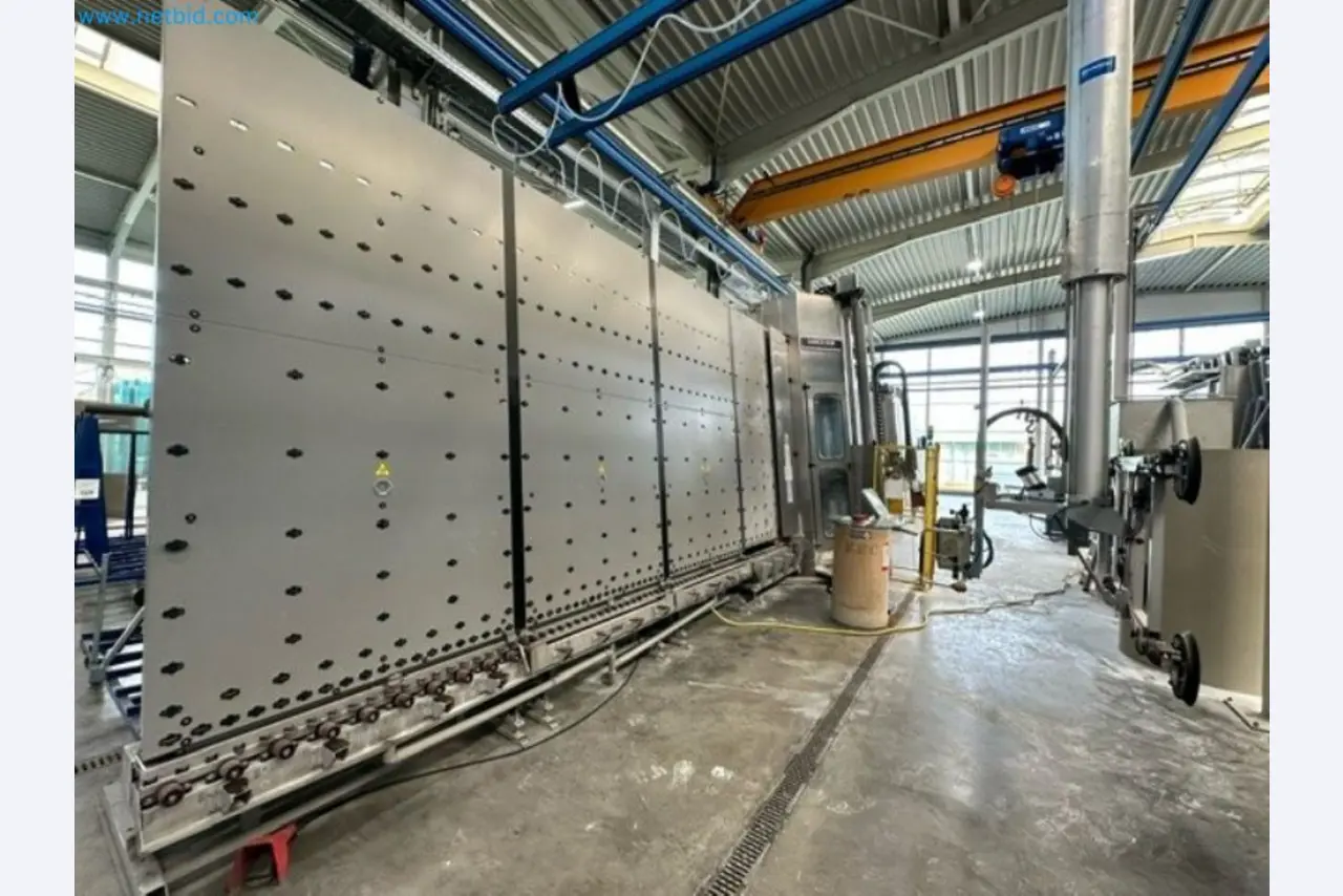 Sale of a complete warehouse of machinery for the glass industry in Spain-1