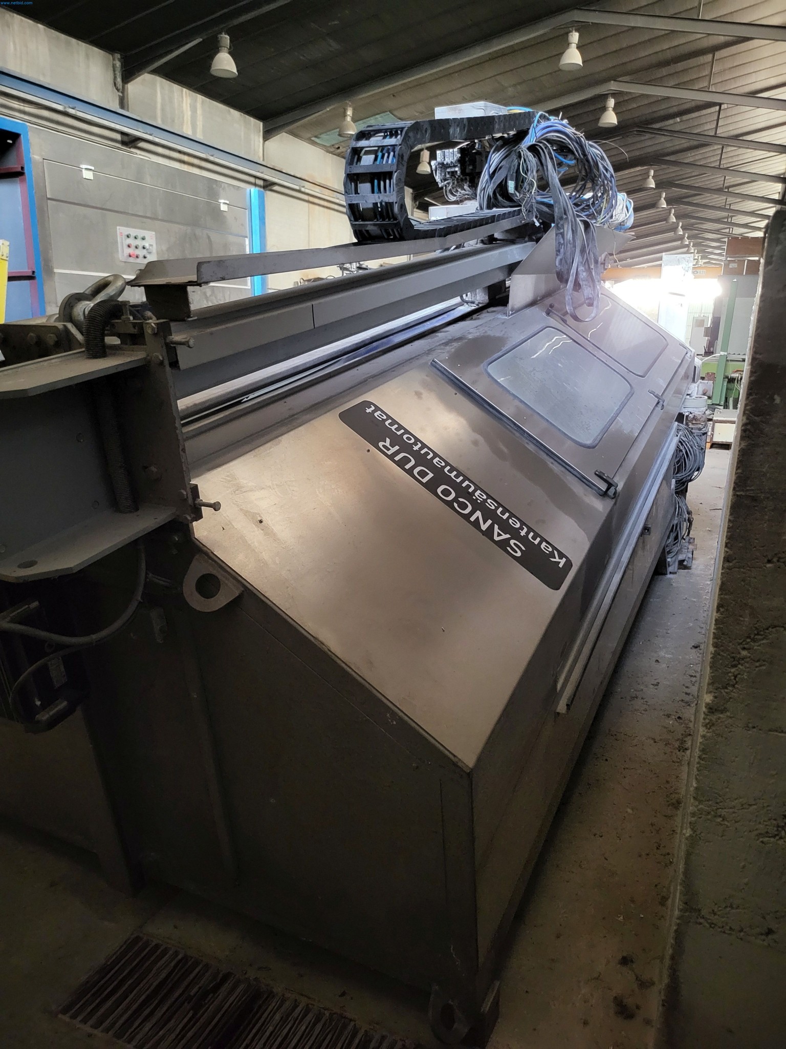 Sale of a complete warehouse of machinery for the glass industry in Spain-6