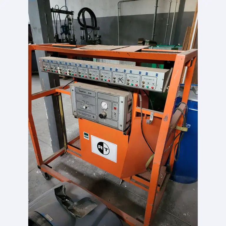 Sale of a complete warehouse of machinery for the glass industry in Spain-1