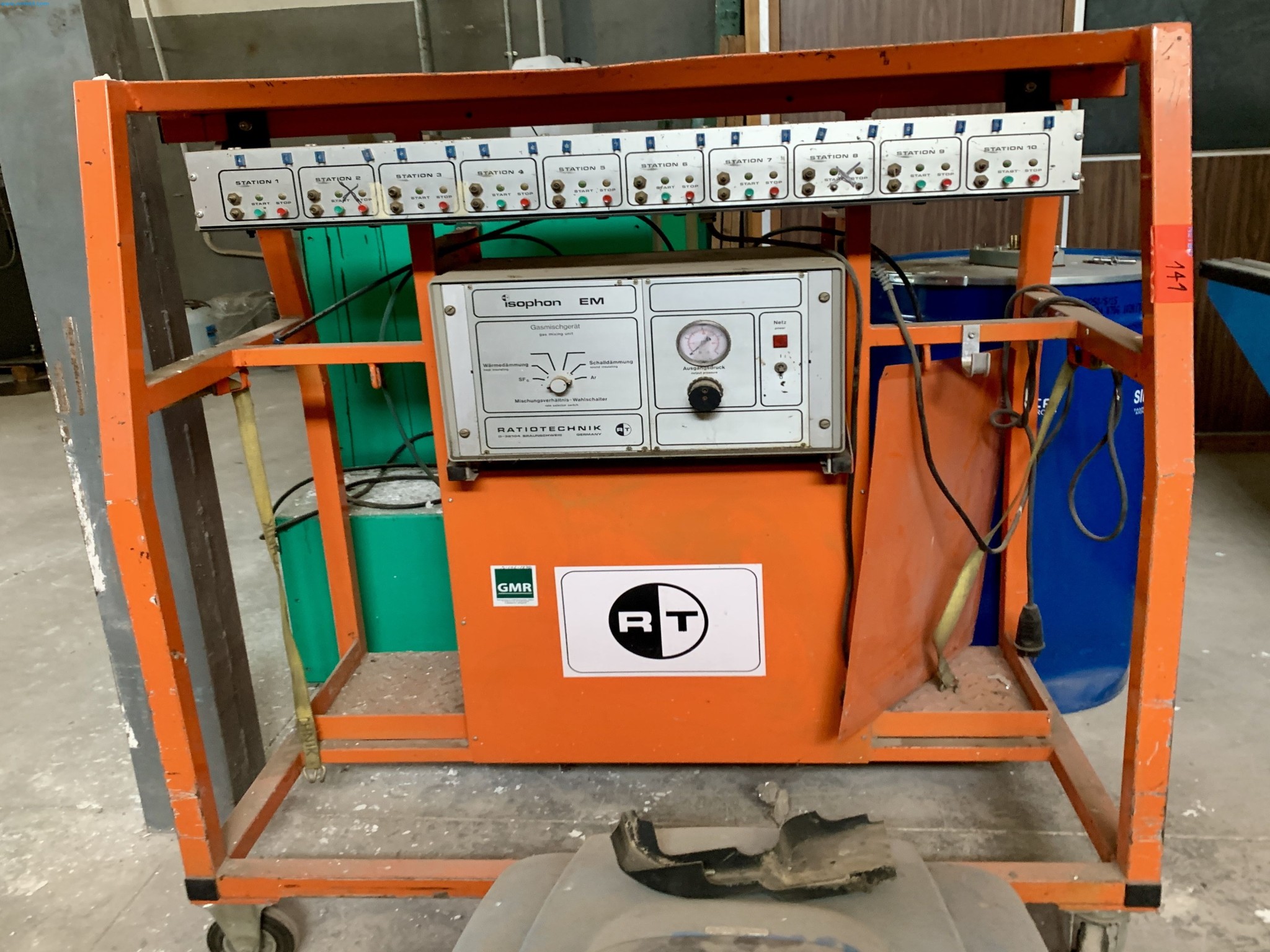 Sale of a complete warehouse of machinery for the glass industry in Spain-3