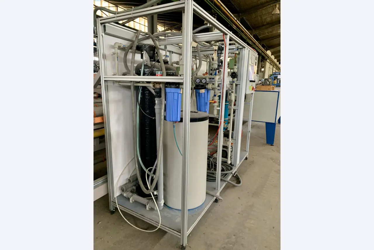 Sale of a complete warehouse of machinery for the glass industry in Spain-1