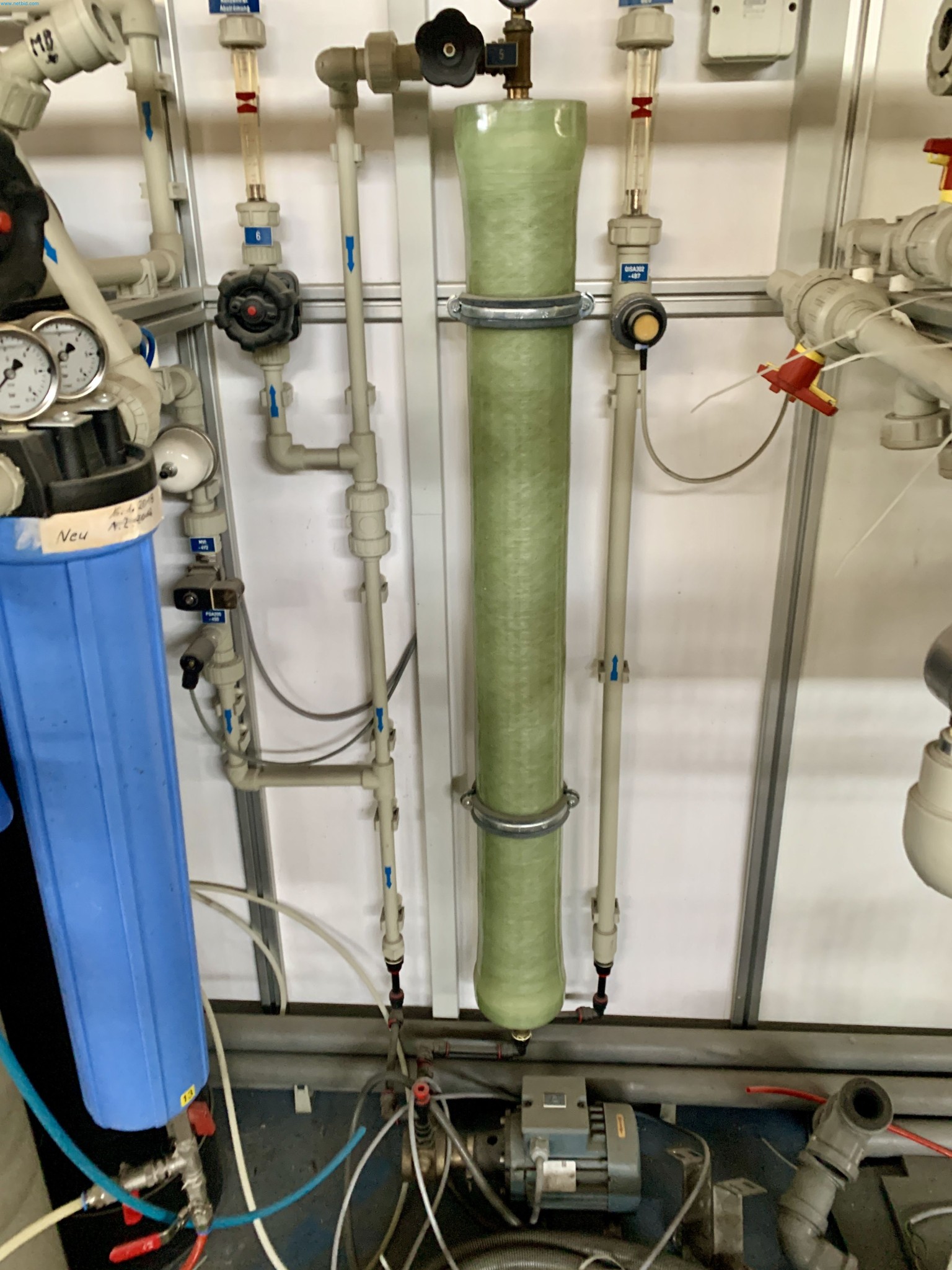 Sale of a complete warehouse of machinery for the glass industry in Spain-4