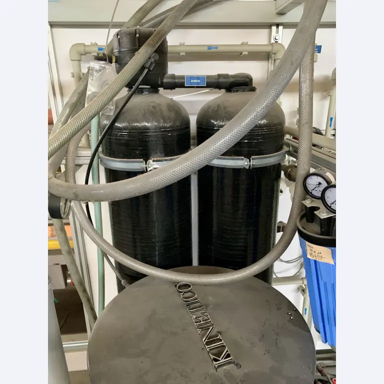 Sale of a complete warehouse of machinery for the glass industry in Spain-5