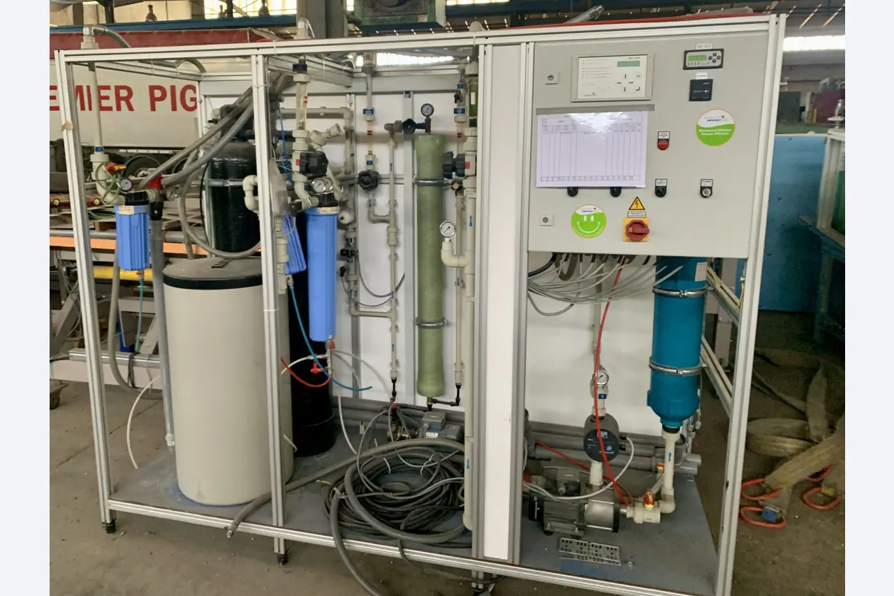 Sale of a complete warehouse of machinery for the glass industry in Spain-6