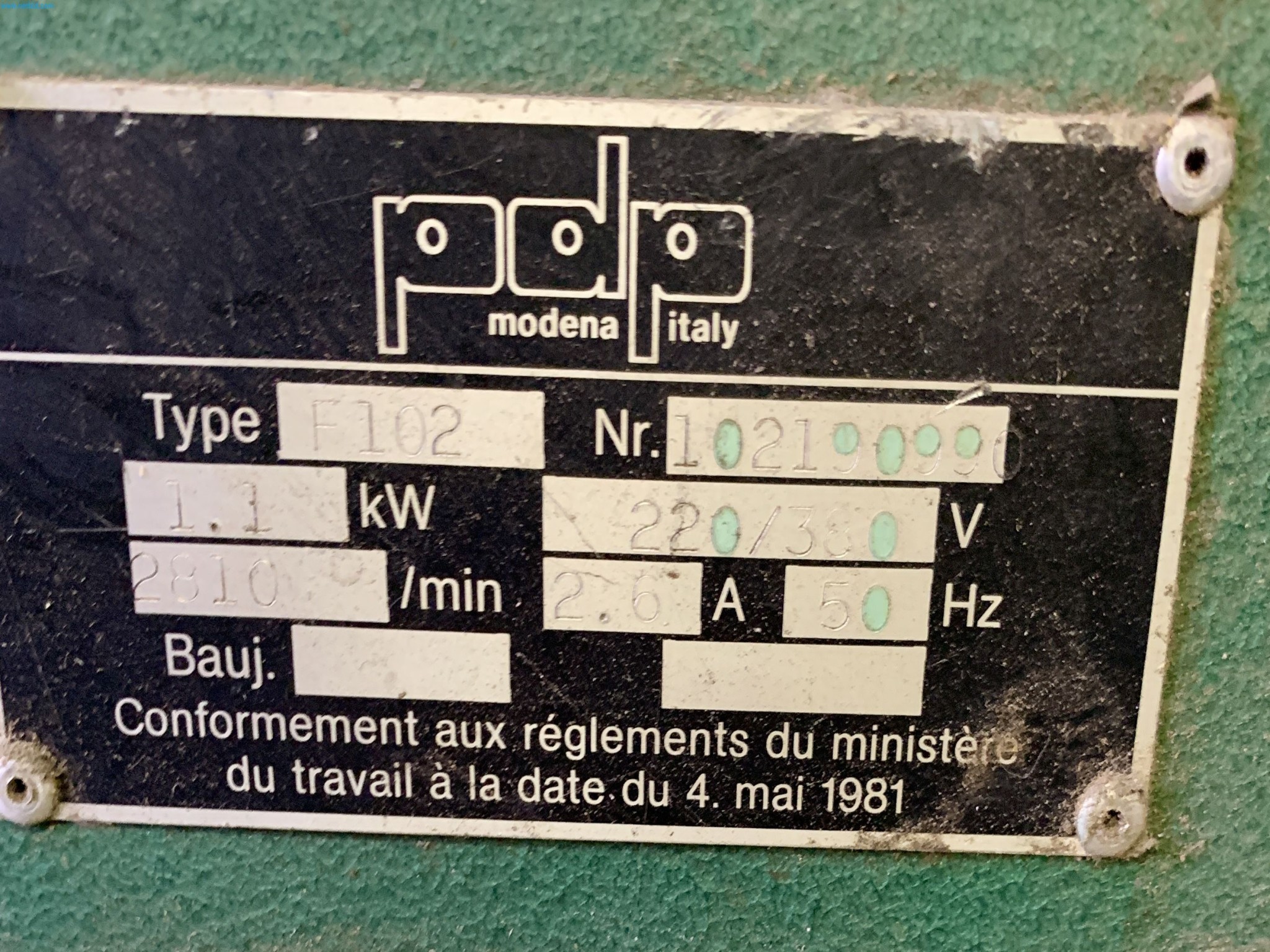 Sale of a complete warehouse of machinery for the glass industry in Spain-4