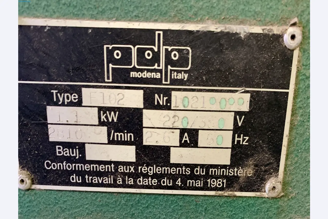 Sale of a complete warehouse of machinery for the glass industry in Spain-4