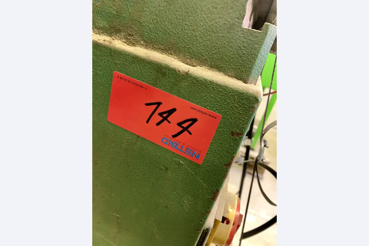 Sale of a complete warehouse of machinery for the glass industry in Spain-5